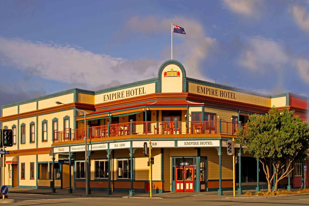 The Cobb Hotel Palmerston North Exterior photo